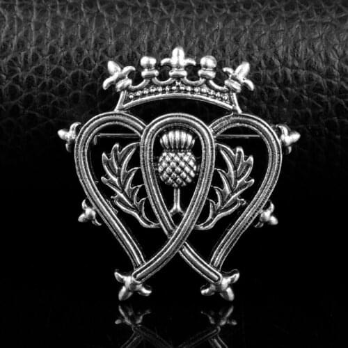 Enamel Brooch TV Outlander Theme Pin Jewelry Scotland Thistle Flower Sword Cross Cel-tic Knot Kilt Shape Metal Brooches Gifts