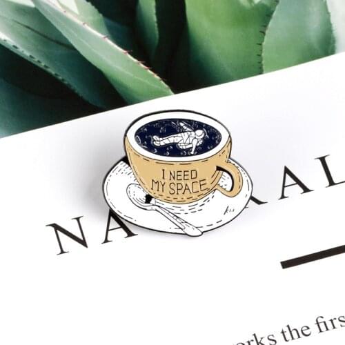 Astronaut Alloy Enamel Brooch In European And American Fashion And Creative Coffee Cups Exquisite And Interesting Badge Pins