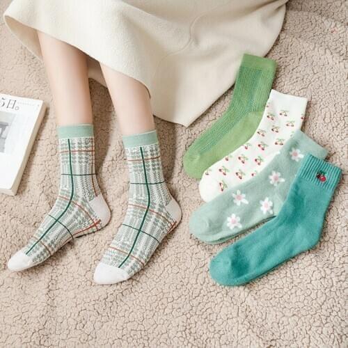 2020 Winter New Sweet Ladys Hair Ring Warm Lovely Green Towel Bottom Student Pulled Wool Cotton Middle Stockings 5 Pairs/pack