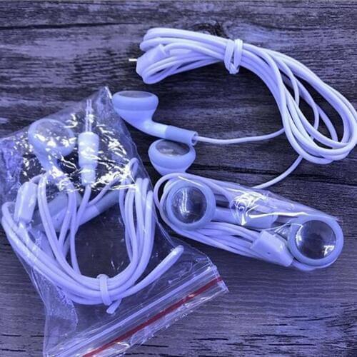 Ear universal earphones for computer mobile phone mp3
