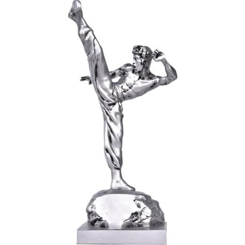 LIFELIKE BRUCE LEE FIGHTING FIGURINE HANDMADE RESIN CHINESE KUNG FU KICKING SCULPTURE MARTIAL ARTS SOUVENIR ORNAMENT CRAFT R3290