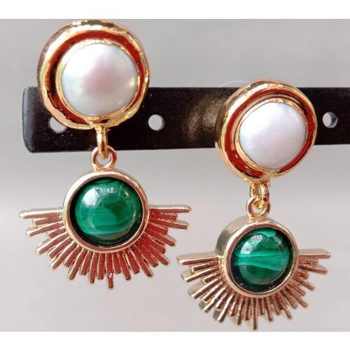 2020 new Freshwater Cultured White Pearl Coin natural Green Malachite gold color plated Stud Earrings for Woman Charm Jewelry