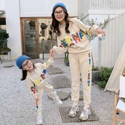 Girls Winter Sport Suits Mother Daughter Matching Clothes Streetwear Family Clothes 2pcs Shirt Sweaters+pants Mommy and Me Sets