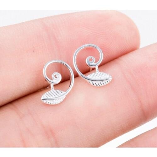 Unique Tree Leaves Piercing Earring for Women Silver Plated Color Geometric Feather Stud Earrings Jewelry Pendientes Brincos