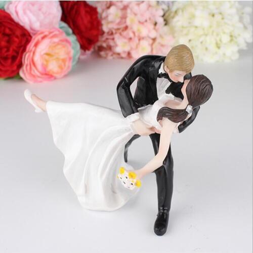 Bolafynia Cake Doll Resin Decoration Valentines Day Gift Cake Top Decoration wedding gift toy Tango kiss