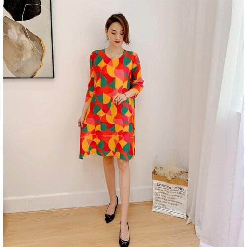 HOT SELLING Miyake folds of print sequined THREE QUARTER long T-shirt IN STOCK