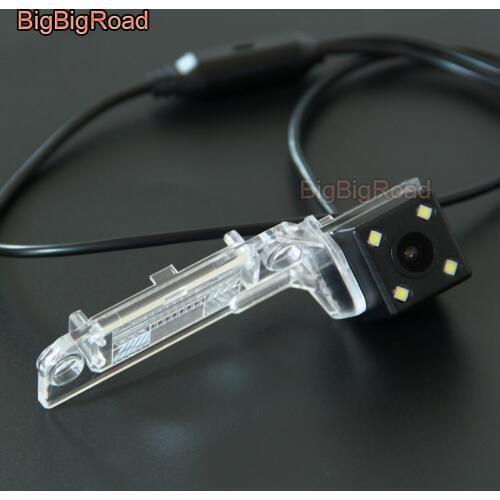 BigBigRoad Car Rear View Reverse Backup Parking Camera For chery A5 2006 2007 2008 2009 G5 2010 2011 / Touran Caddy Jetta