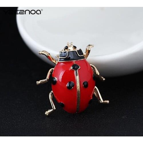 Fashion Animal Brooch Rhinestone Scarf Corsage Accessories Pin 1pcs Small Red Ladybird Brooches Handmade Oil Insect Brooch