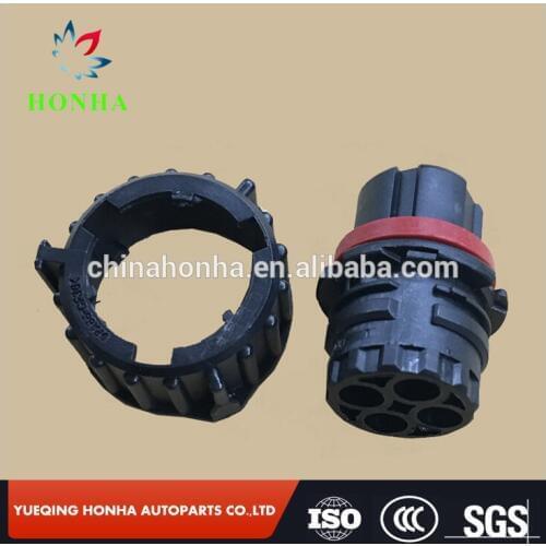 Free shipping 10 pcs 4pin tyco round HOWO A7 odometer speed sensor plug sealed auto connector 1-967325-1