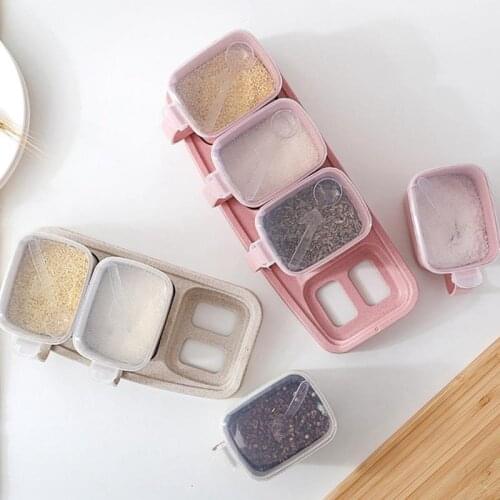 Spice Jar Plastic Portable Spice Container Seasoning Box With Lid & Tag & Spoon Salt Shaker Multi Grid Salt Shaker Cooking Tool