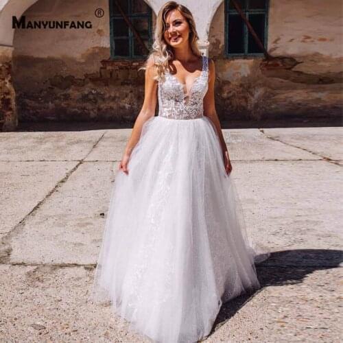 Custom Made Deep V-Neck Embroidery Appliques Tulle Sleeveless Bridal Ball Gown High-End Backless Chapel Train Wedding Dress