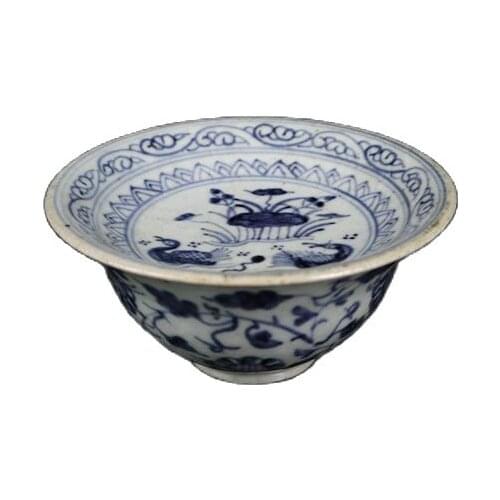 Early collection of antique blue and white mandarin duck bowl family decoration ornaments