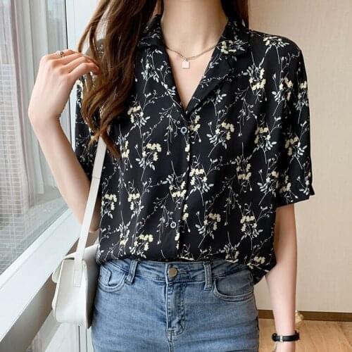 Printed Floral Blouse Women Summer 2021 New Short Sleeve Loose Large Size Printed Top Shirts Female Fashion Black Tops Shirats