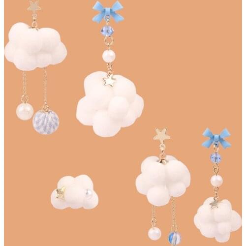 2021 New Sweet Cute Plush Asymmetric Cloud Earrings White Blue Asymmetric Plush Cloud Fringed Earrings for Woman Jewelry