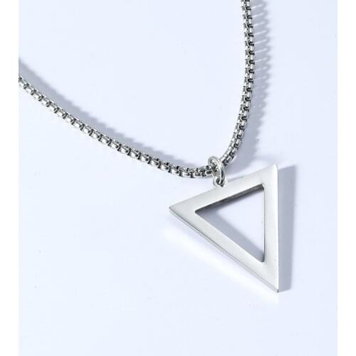 TRIANGLE NECKLACE FOR MEN STREETWEAR FASHION POPULAR GEOMETRIC TRIANGLE PENDANT GIFT FOR HIM