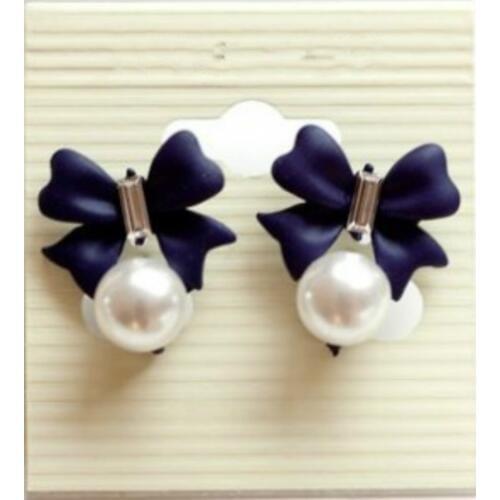 2018 New Korean Style Gothic Bow Earrings Fashion Jewelry New One-way Square Pearl Crystal Earrings Womens Elegant Earrings