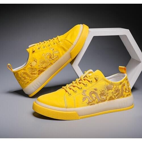 Chinese Style Casual Men Shoes Sneakers Luxury Dragon Embroidered Mens Designer Shoes Comfort Yellow Sneakers Men Espadrilles