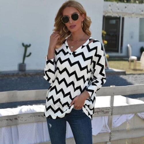 2021 Autumn Long Sleeve T Shirt Women Loose Striped Tshirt Women Casual V-neck Tee shirt Femme T-shirts For Women