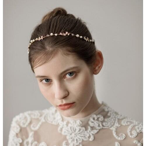 Romantic Sweetheart Bridal Headdress Alloy Chain Crystal Pearl Flower Headband for Wedding Perform Studio Travel Photo O396