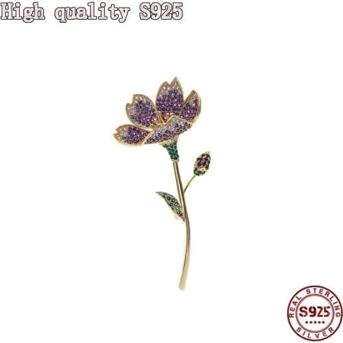 High Quality Retro Elegant Crystal Valentines Day Gift Rose Flower Lady Jacket Brooch Flower Pin Wholesale