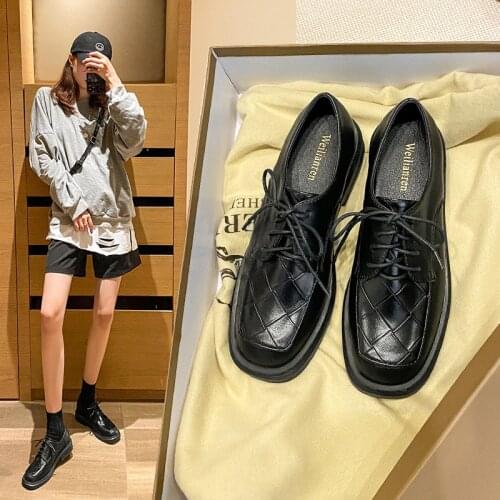 2021 Weave Small leather shoes women square toe low heels loafers flats knitted lace up oxfords brogue shoes woman big size42/43