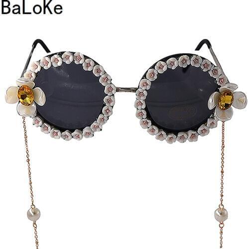Baroque Retro Sunglasses Women Beach/Celebrity Shades Steampunk Fashion Baroque Retro Pearl Golden Chain Tassel Glasses