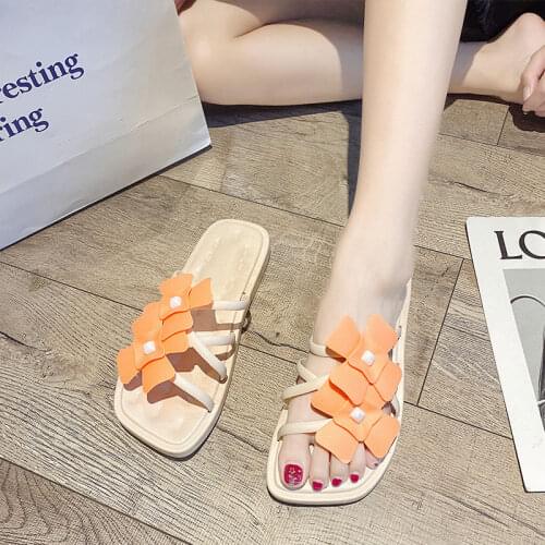 2021 Summer New Slippers Womens Outer Wear Student Ins Outdoor Fashion Flat-bottomed Flowers One-word Sandals