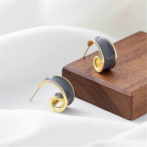 The new 2019 earrings geometric volume type restoring ancient ways earrings Contracted beautiful delicate earrings wholesale