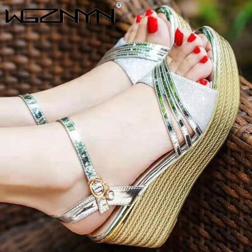 New Platform Sandals Women High Heels Summer Sexy Patent Leather Peep Toe Shoes Sequined Cloth Wedge Heels Sandalie Gold Silver