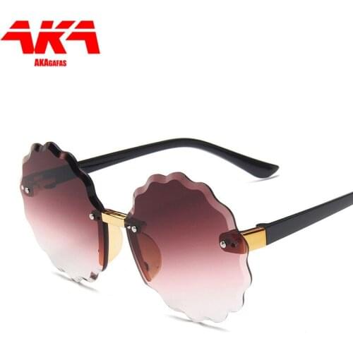 AKAgafas Luxury Sunglasses Child Classic Girls Boys Rimless Sunglasses Classic Child Flower Sunglasses Gradient Goggles Eyewear