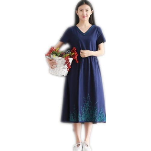 2018New Vintage Women Cotton And Linen Mid-Calf Dress V-Neck Short Sleeve Empire Women Dress Fashion Embroidery Loose Dress Q076