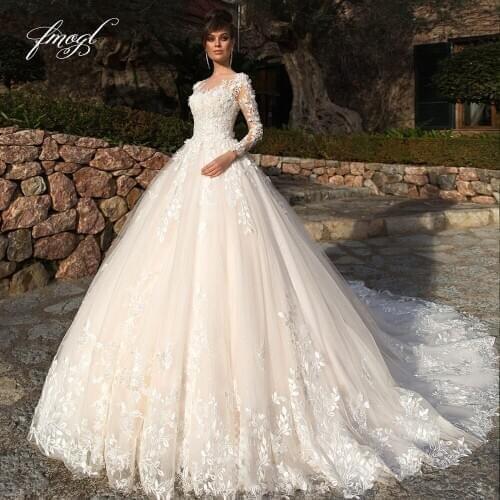 Fmogl Elegant Long Sleeve Lace Princess Wedding Dresses 2021 Luxury Appliques Beaded Chapel Train Vintage Bridal Gowns Plus Size