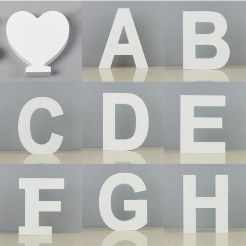 Wooden Alphabets Crafts DIY English Letters Ornaments Free Standing Heart Decor Delicate Photography Prop for Wedding Party 2021