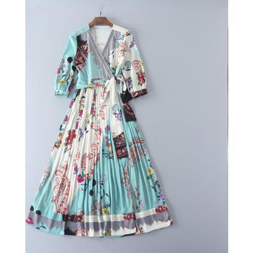 European and American womens wear 2017 Autumn new fund 7 minutes of sleeve Printed v-neck belt dress