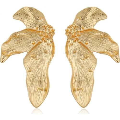 Fashion 2020 New Ladies Beautiful Metal Leaves Stud Earrings For Women Korean Jewelry Girls Gifts Earring Brinco