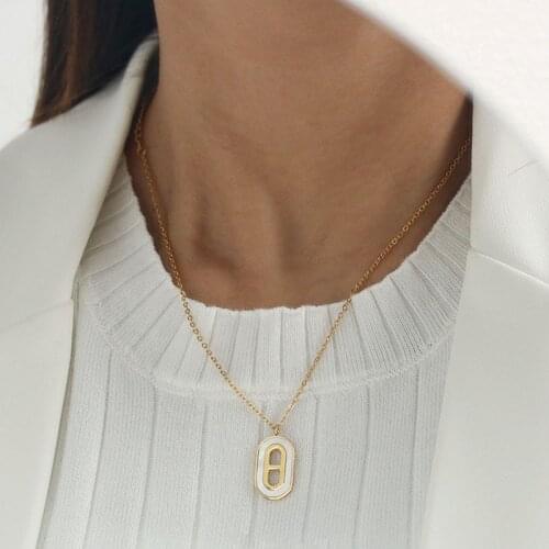 European And American Hollowed Out Natural Shell Brass Ladies Necklace 2021 Popular Simple Cold Wind Sweater Chain Pendant