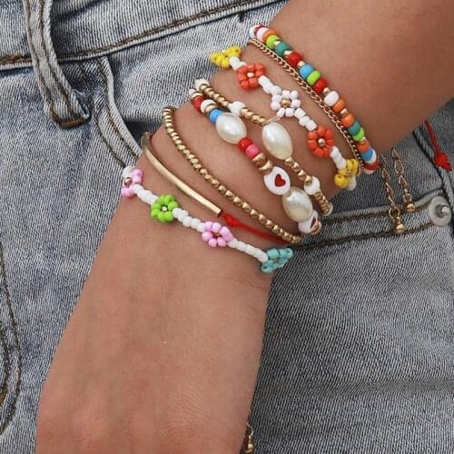 Bohemian Ethnic Multilayer Multicolor Acrylic Beads Bracelet Set for Women Flower Heart Rope Bracelet 2021 Fashion Jewelry AM315
