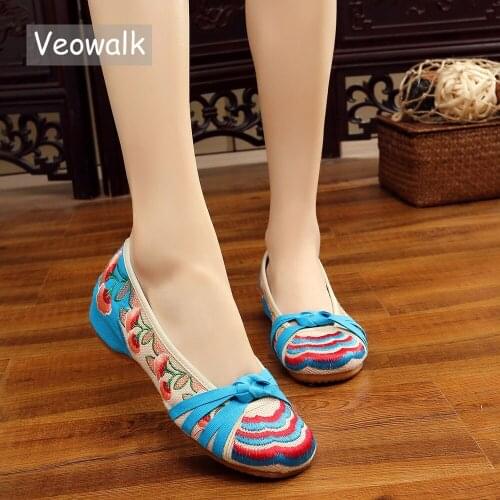 Veowalk Old Beijing Classical Womens Shoes Old Peking Mary Jane Flat Heel Canvas Flats Flower Embroidery Casual Dancing Shoes