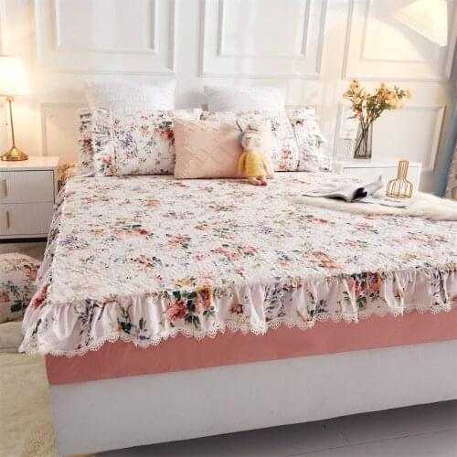 Cotton Thicken Quilted Mattress Cover for Girl Elegant Lace Elastic Fitted Sheet Mattress Protector Topper with Two Pillowcases