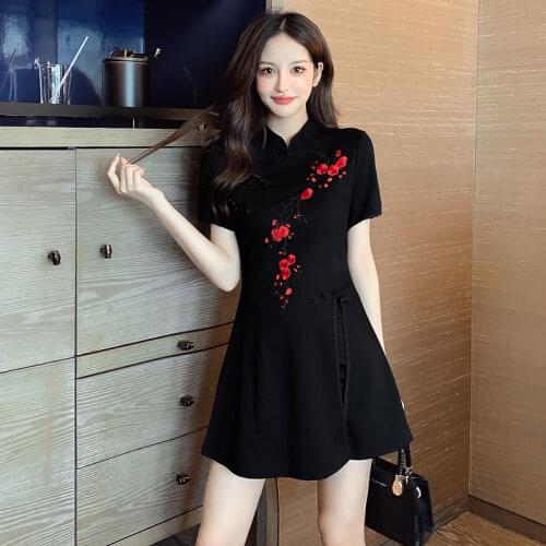 Retro embroidered cheongsam dress + high waist shorts two-piece suit 2021 new suit female summer fashion