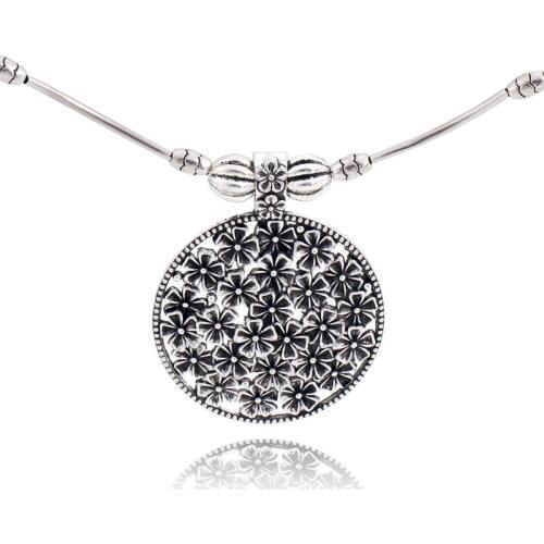 2018 New Vintage Hollowed Flower Pendant Choker Necklace Women Ethnic Statment Wedding Bridal Jewelry collier femme