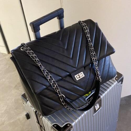 High-quality Leather Rhombic Chain Bag2021new Fashion Shopping Bag High-end Sense of Shoulder Messenger Bag All-match Female Bag