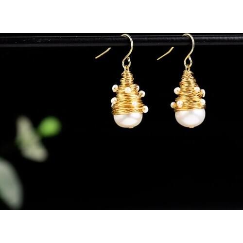 New Arrival Handmade Women Earrings Natural Waterfresh Baroque Pearl Dangle Earrings for Mothers Day Gift Size 35mm*12mm