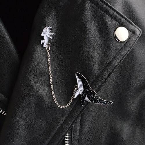 1PCS Originality Cartoon Animal Whale chain Outer Space Astronauts Enamel pins Badges Brooches jewelry Knapsack decoration