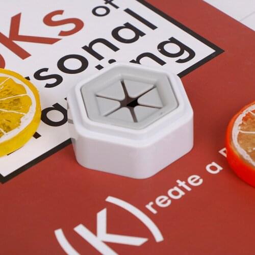 2pcs Towel Holder Convenient Kitchen Storage Hooks Sucker Wall Window Bathroom Tool Washing Cloth Hanger Rack Organizer New