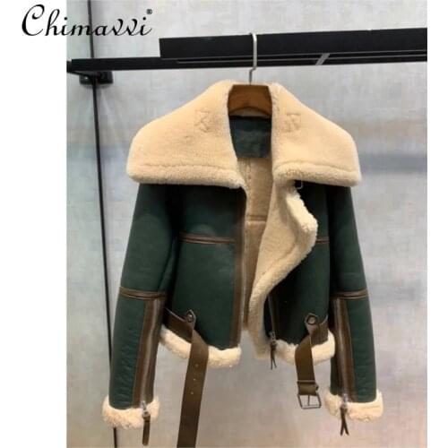 Chimavvi Women's Short Sheepskin Coats