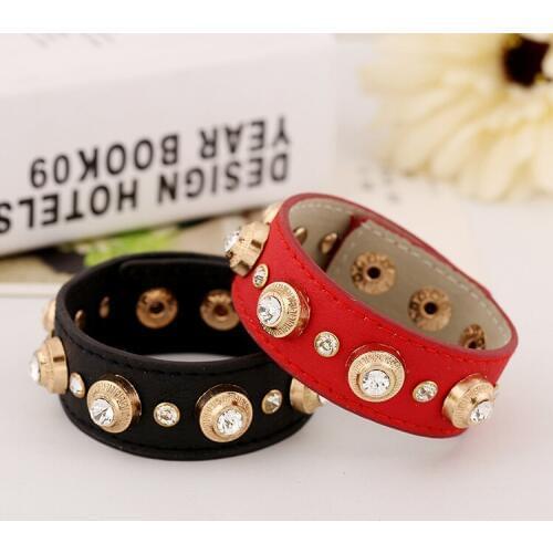 Dankaishi High Quality Fashion Leather Bangle Bracelet Round Crystal Charm Rhining Rhinestone Red and Black Color for Girls Gift