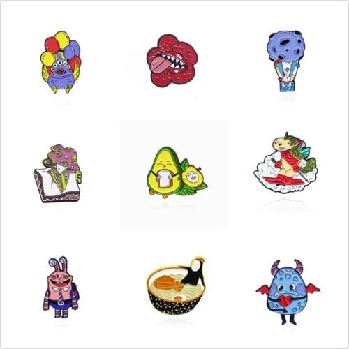 Maybridge Flower Brooches For Clothes