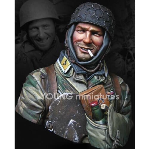 DIY 1/10 BUST Resin Figure Model Kit Figure Model German Paratrooper X138 In Ardennes Battle
