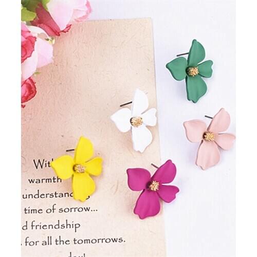 Small flower Stud Earrings Four Petal Flower Earring For women fresh and sweet Statement Earring Girl Cute Fashion Jewelry
